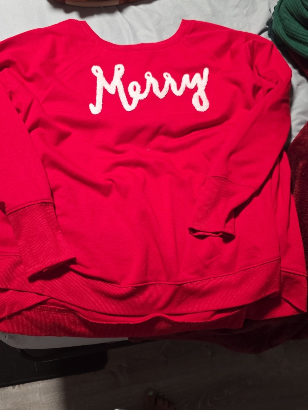 Women's Red 'Merry' Crewneck Sweatshirt - Festive Holiday Pullover